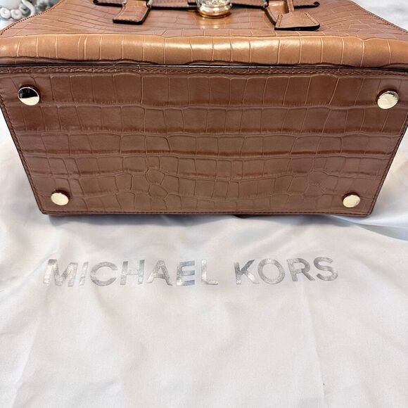 Michael Kors Hamilton Camel Crossbody “Crocodile” Leather Brown Satchel Purse Ex - Picture 4 of 5